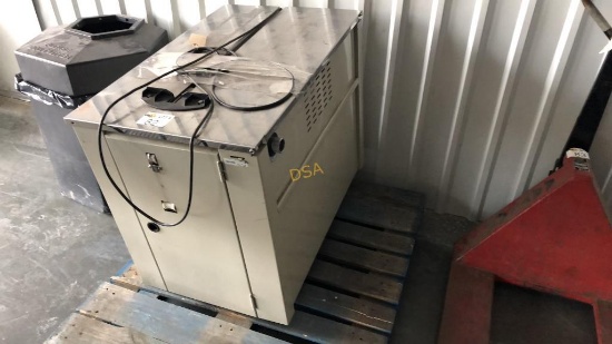 Uline H-959 Banding Machine