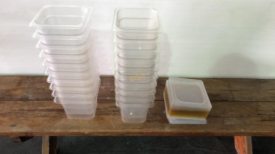 (20) Cambro Plastic Food Boxes with Lids,