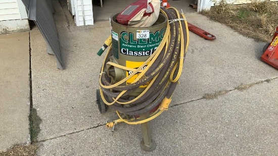 Clemco 1642  Abrasive Blaster,
