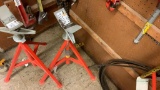 Ridged Pipe Stand