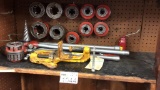 Assorted Pipe Dies, Handles, De biter Clamp On