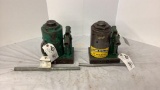 2- 30 Ton Hydraulic Jacks
