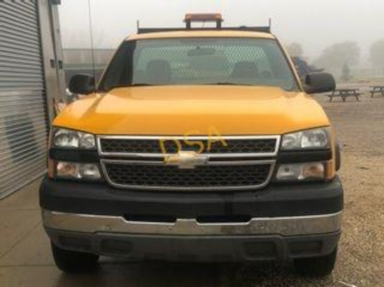 2005 Chevrolet Silverado 2500HD One Ton,