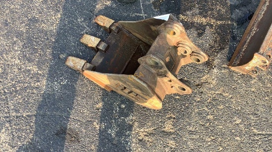 WB 12" Excavator Bucket With Teeth