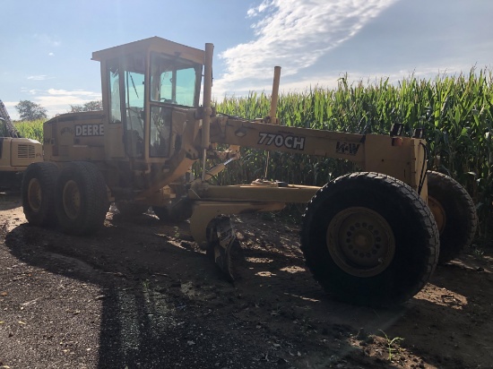 John Deere 770CH Grader