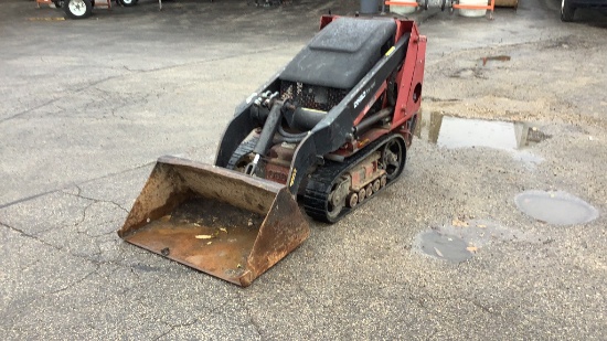 Toro Dingo TX420 Walk Behind Skid Loader,