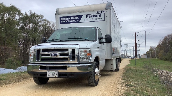 2014 Ford E450 Super Duty Pickup Truck,