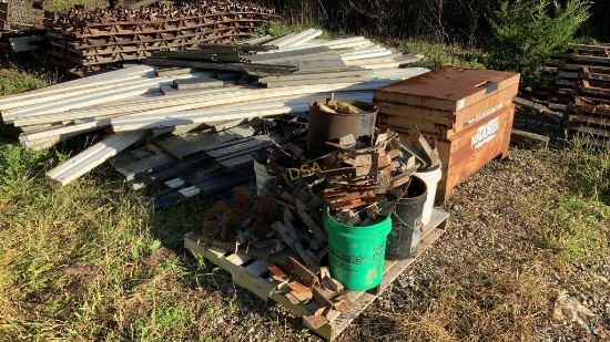 Large Stack of Plastic Sidewalk/Radius Forms,