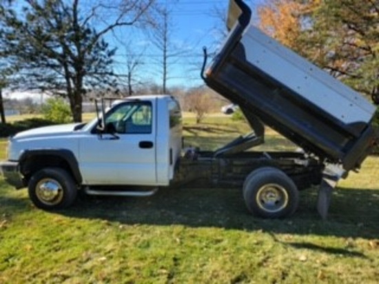 2005 Chevrolet 3500 Contractors Dump Truck,