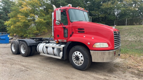 2004 Mack Day Cab Truck Tractor,