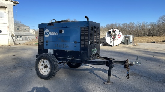 Miller Big Blue 300P CC/CV Welder Generator,