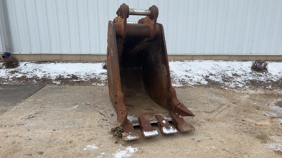36" Excavator Bucket,