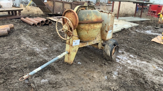 Kwik Mix Dandie Towable Cement Mixer,