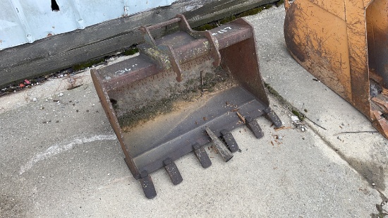36" Backhoe Bucket