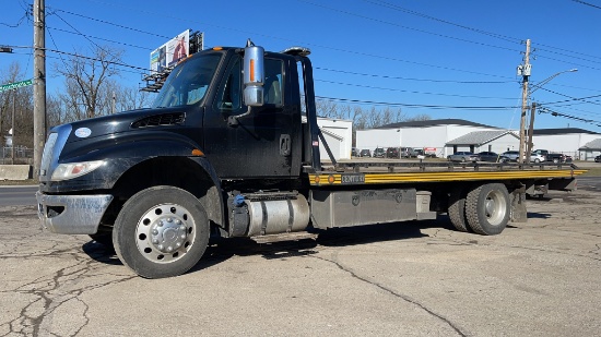 2017 International 4300 SBA Rollback Truck,