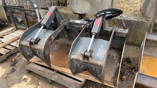 66" Edge Skid Steer Hydraulic Grapple Bucket