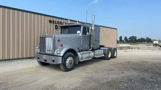 1987 International F930 Sleeper Truck Tractor,