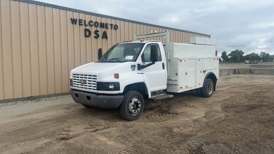 2003 Chevrolet C4500 Utility Truck,