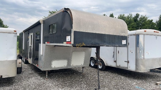 2007 Enclosed Gooseneck Trailer,