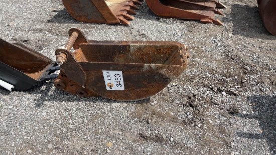 12" Backhoe Bucket