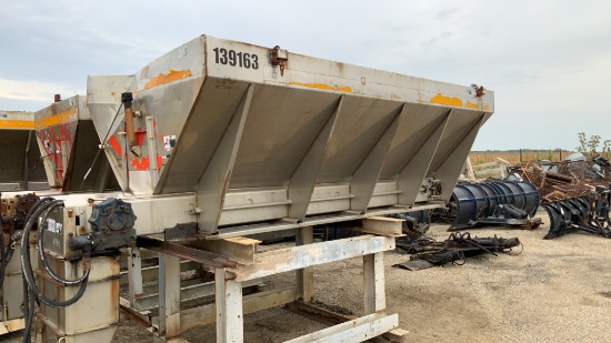 2005 Henderson 13' Stainless Steel Salt Spreader
