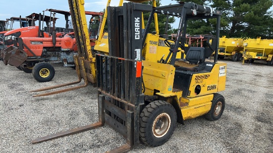 1989 Clark GPS20 Forklift,