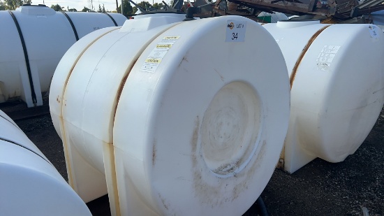 950 Gallon Poly Tank