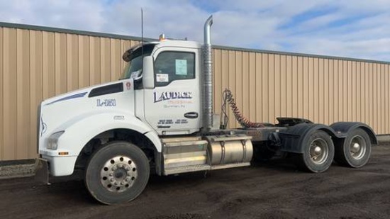 2016 Kenworth T880 Truck Tractor,