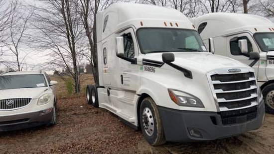 2018 Freightliner Cascadia Sleeper Truck Tractor,