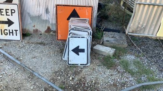 Assorted Arrow Signs