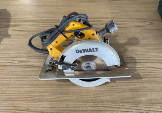 Dewald DW364 7 1/4" Circular Saw