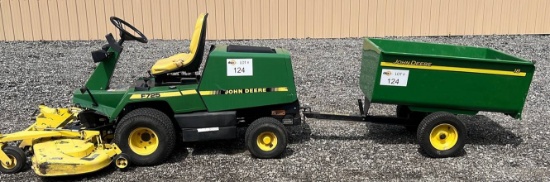 John Deere F725 Riding Mower