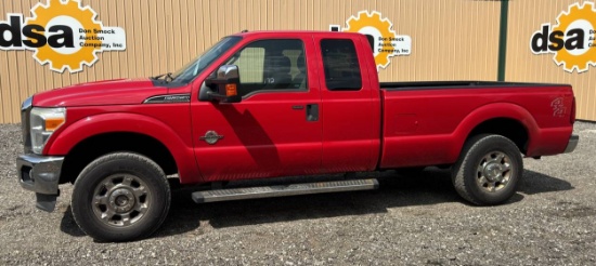 2013 Ford F250 XLT Super Duty Pickup Truck
