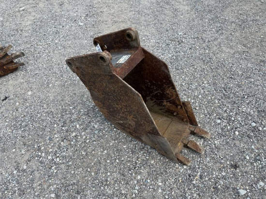 12" Backhoe Bucket
