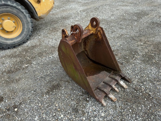 24" Excavator Bucket