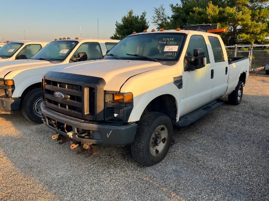 2009 Ford F350 XL Pickup Truck