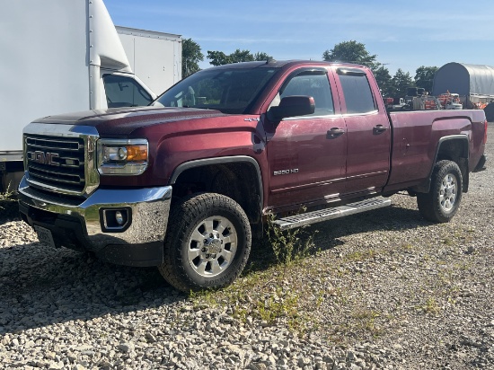 2015  GMC  Sierra SLE  Pickup Truck