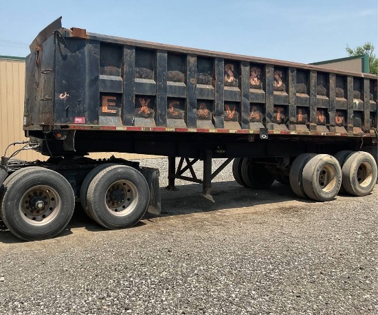 1977  Summit  SD26  Dump Trailer