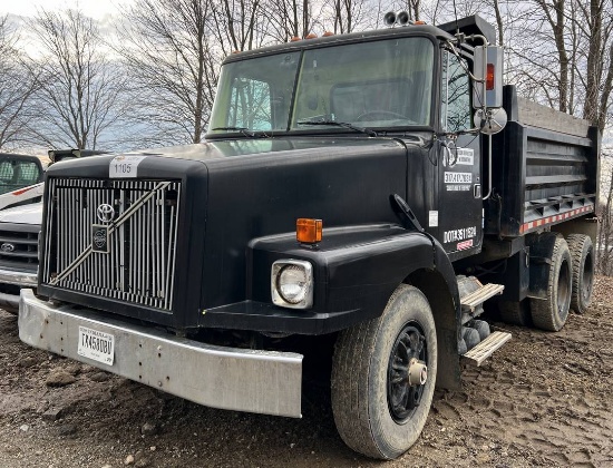 2001 Volvo WG Dump Truck