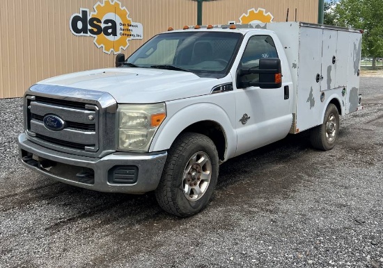 2014  Ford  F350 XL  Utility Truck
