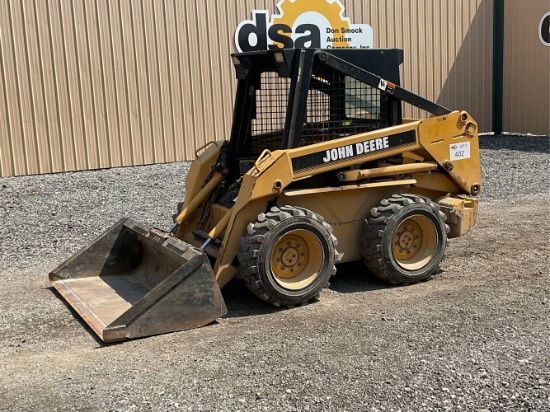 John Deere 7775 Skid Loader