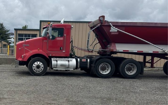 2008 Kenworth T800 Day Cab Truck Tractor