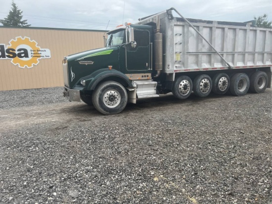 2006 Kenworth T800 Dump Truck