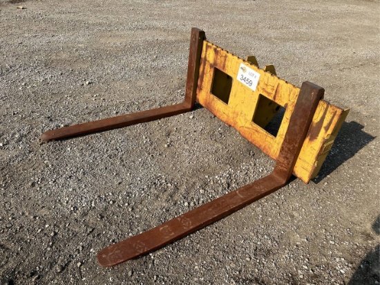 48” CAT Loader Pallet Forks