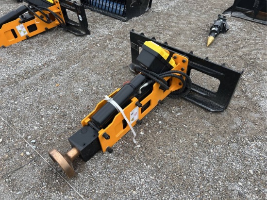 2025 GIYI  680 Skid Loader Post Driver