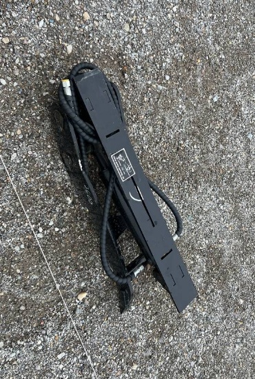 New Unused 2025 GIYI 3T Hydraulic Thumb