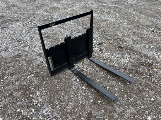 Unused 2025  GIYI   Mini Skid Loader Pallet Forks