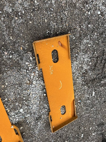 Unused 2025  GIYI   Skid Loader Quick Attach Plate