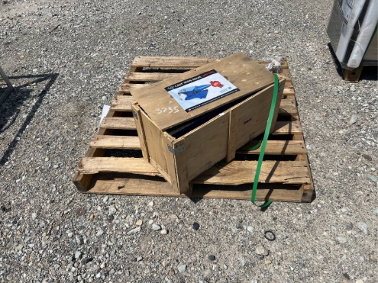 Unused Chery Cast Iron Anvil