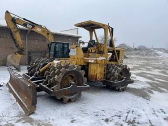 CAT  815A  Compactor